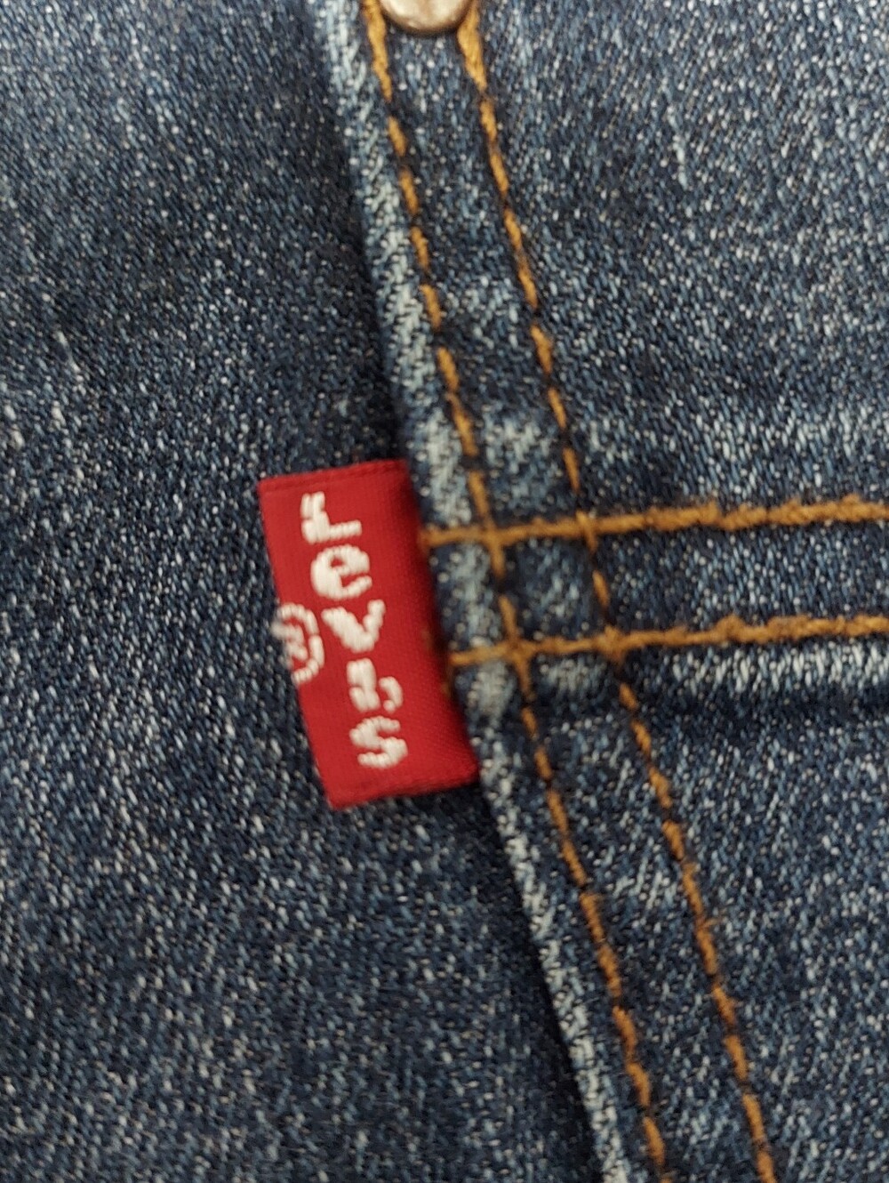 Levi's Woman's Size 8 Zipper Hem Jeans - Picture 13 of 14